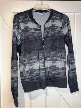 Athleta Black & Gray Camouflage-Effect Zip Bomber Jacket